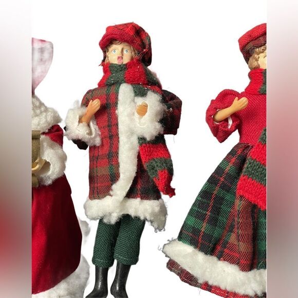 Vintage Kaiser Chicago “The Carolers” Bundle of Figurines w/Stands - Picture 4 of 12
